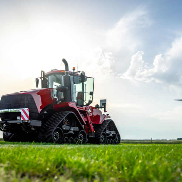 Addetto alla conduzione di trattori agricoli o forestali a cingoli